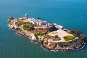 В'язницю Алькатрас відновлять у США